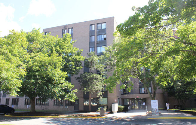 Bergen Circle Apartments