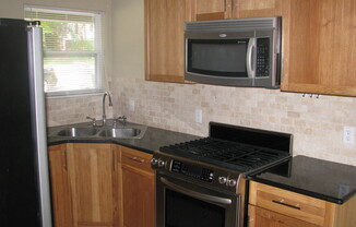 907 West 30th Street