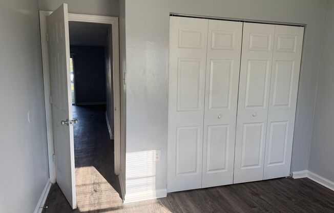 1 bed, 1 bath, 613 sqft, $850, Unit F4