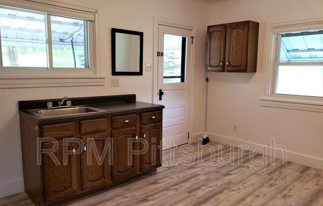 1529 LIME HOLW