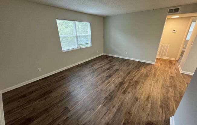 1 bed, 1 bath, 675 sqft, $850, Unit 31