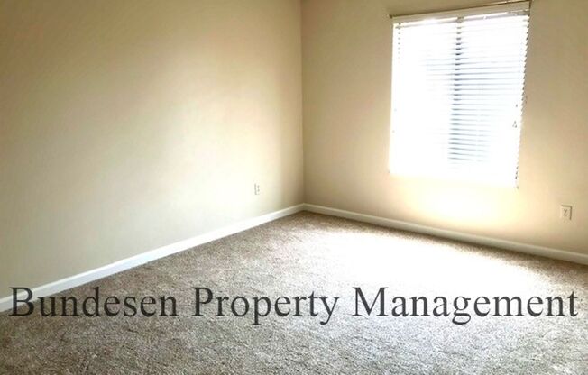 3 beds, 1.5 baths, $3,000