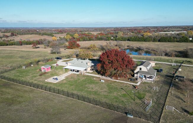 Breath taking views atop one of the highest points in Grayson County!