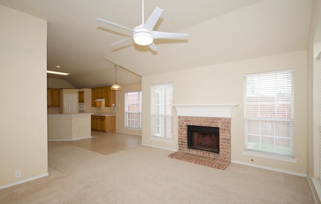 Open, Airy & Bright 4 Bedroom Home in Knolls at Russell Creek!