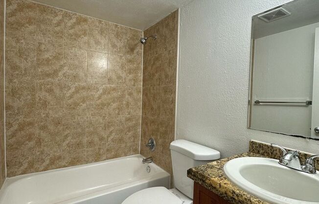 2 beds, 2 baths, 900 sqft, $1,995, Unit 302