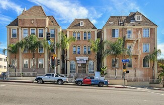 Soto Rose Apartments