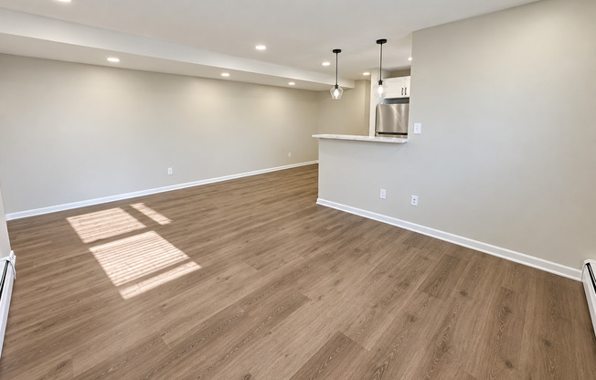 3 beds, 2 baths, 950 sqft, $2,150, Unit D03