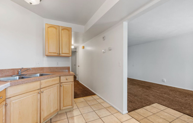 Roberta Street Apartments