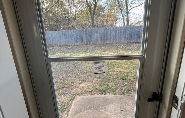 Beautiful 3 bed, 2 bath home in Noble!--1216 N 4th Street