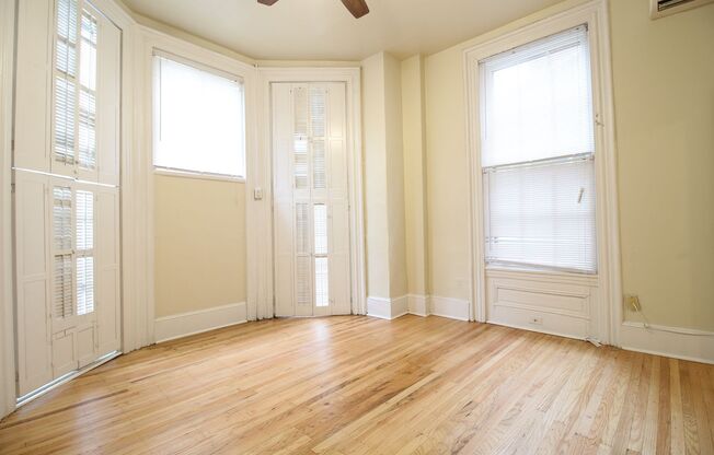 Large 1 BR w/ Decorative Fireplace & More!*Available September*