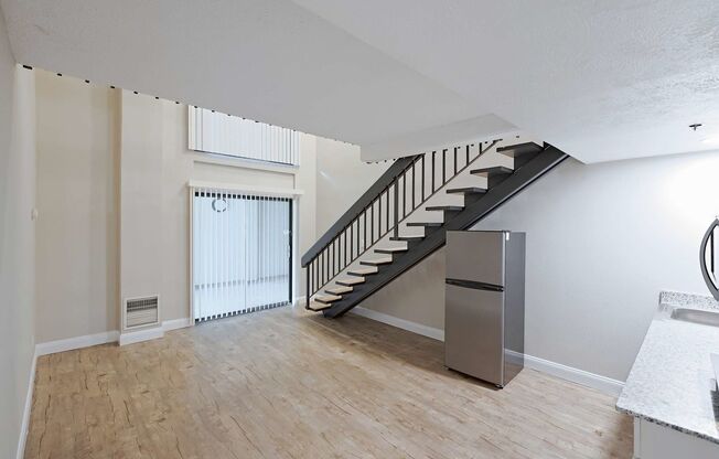 1 bed, 1.5 baths, 578 sqft, $1,450, Unit 1146 (1040)