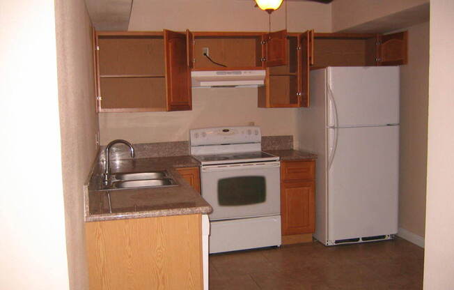 2 BED, 2 BATH, HIGH RISE UNIT NEAR UNLV!!