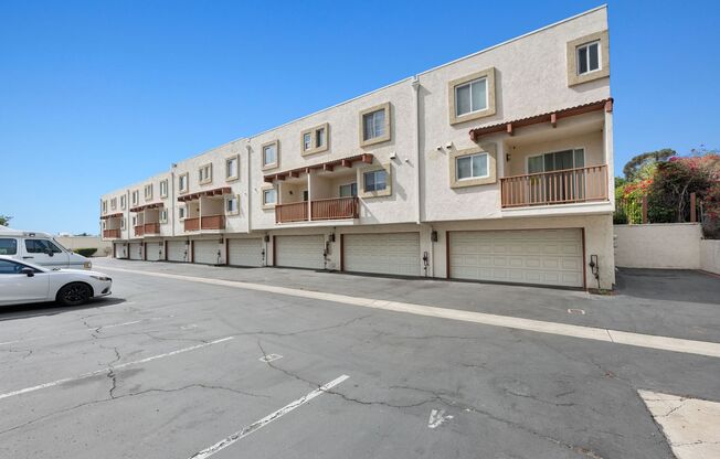 2 beds, 2.5 baths, $3,550, Unit # 7