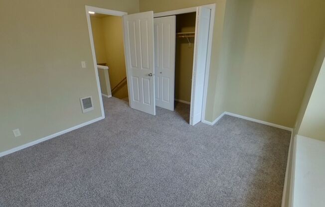 2 beds, 1 bath, $1,600, Unit 9