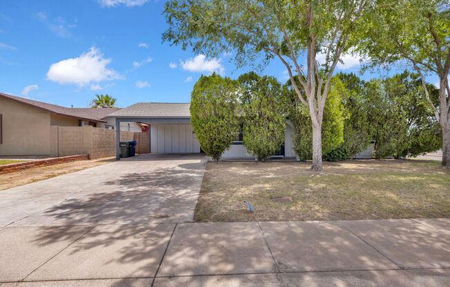 Great 3 bed 2 bath home with a pool!