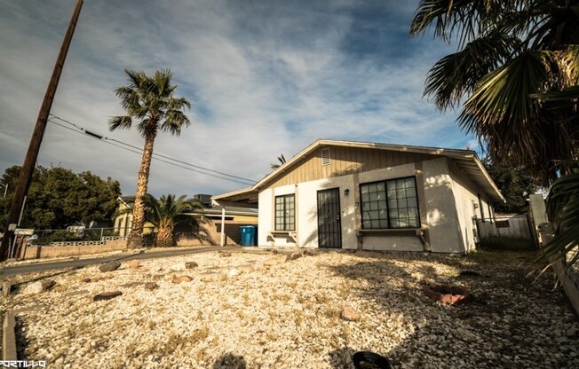 Single Story Home in Henderson