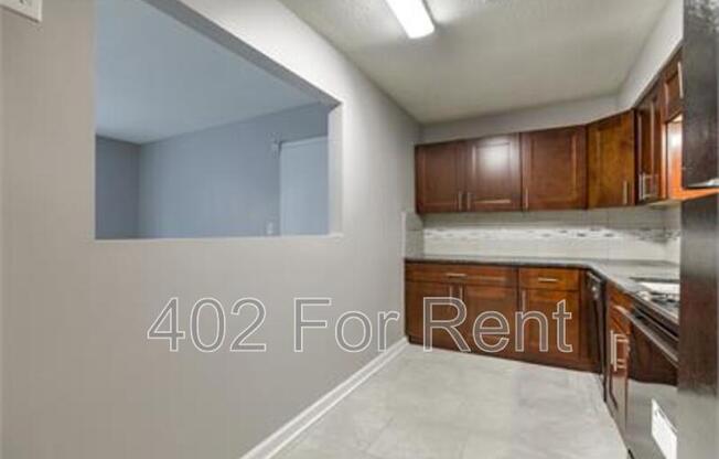 1410 1412 N 45 ST