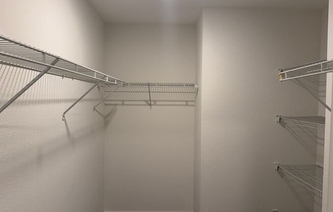 Studio, 1 bath, 638 sqft, $2,475, Unit 218