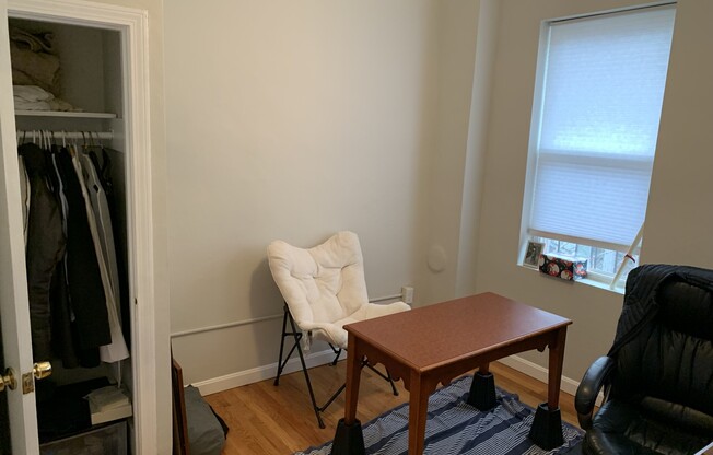 1 bed, 1 bath, $2,600, Unit 12