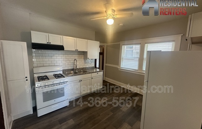 3027 N 6 ST