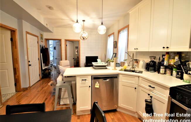 179 PUTNAM ST