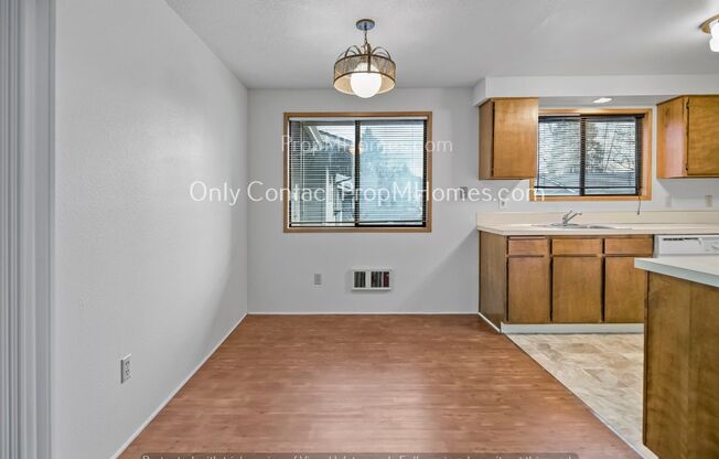 2 beds, 1 bath, 850 sqft, $1,599, Unit 236 NE 143rd Avenue