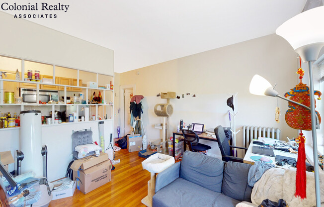 1073 BEACON ST