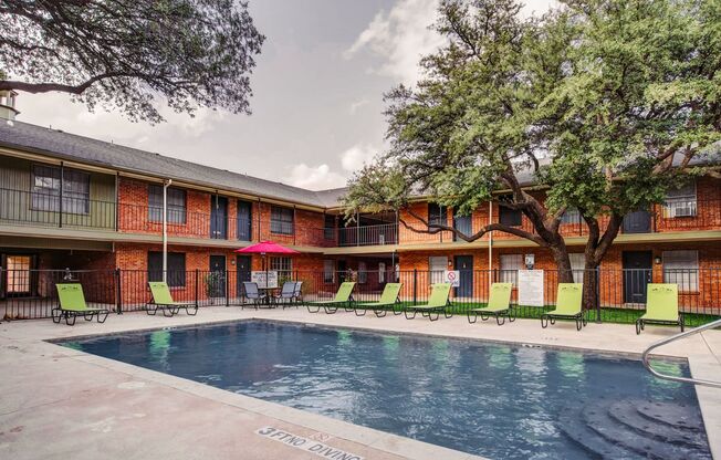 2 beds, 2 baths, 1,030 sqft, $825, Unit 222