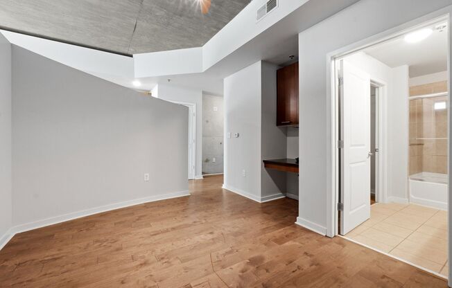 1 bed, 1 bath, $1,995, Unit Unit 1403