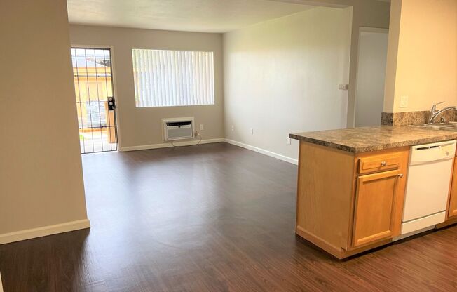 2 beds, 1 bath, 850 sqft, $2,095, Unit 3
