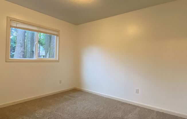 3 beds, 1 bath, 1,500 sqft, $1,895, Unit 8521 N Gilbert Ave A