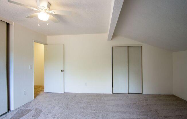 2 beds, 2 baths, $1,995, Unit 9120