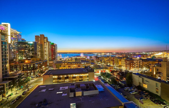 2 beds, 2 baths, $4,900, Unit # 1003