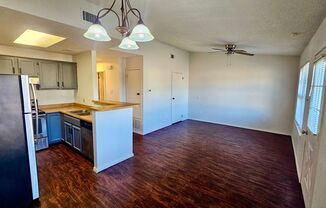 2 beds, 1 bath, $1,100