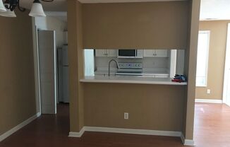 3 beds, 2 baths, $1,450, Unit UNIT E