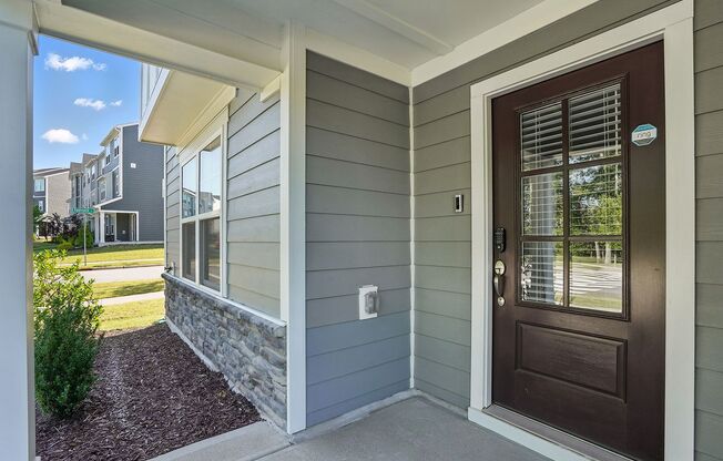 GREAT END UNIT IN CARY! Come see it today!
