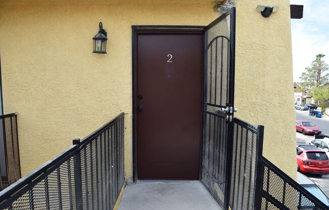 CASA DEL ORO APTS