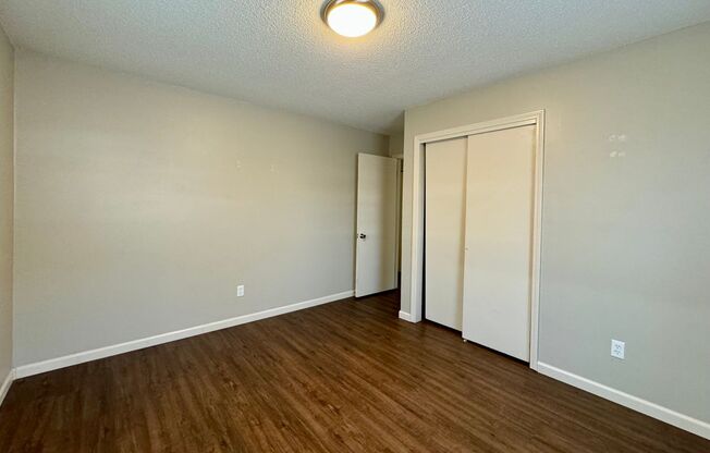 2 beds, 1 bath, $875