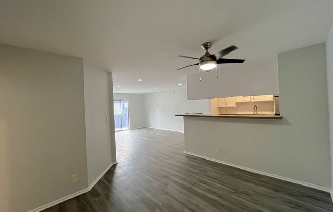 1 bed, 1 bath, 600 sqft, $2,048, Unit 301