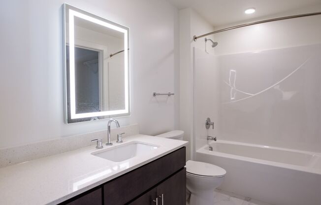1 bed, 1 bath, 694 sqft, $1,495, Unit APT 402