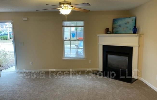 207 LONDON DR