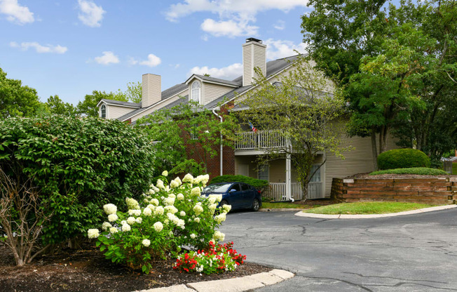 Patchen Oaks Apartments - Exterior Green Spaces