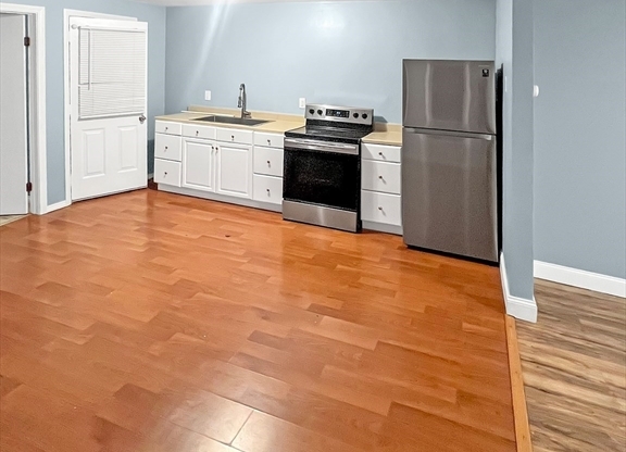 75 MENDON RD