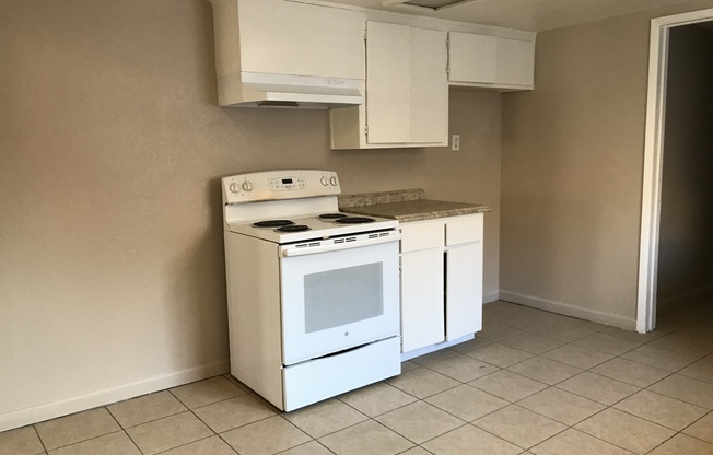 3 beds, 2 baths, 1,128 sqft, $1,595, Unit 134 W 20th Street