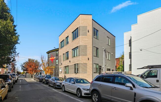 2301 Frankford