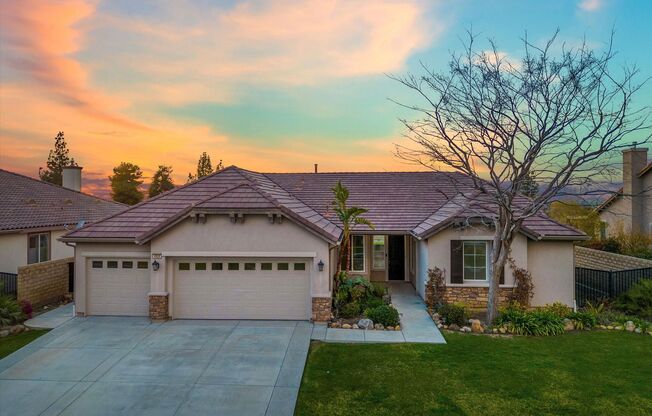 4908 Via Sienna Drive - Beautiful RIO BRAVO One Story home with awesome VIEW!!