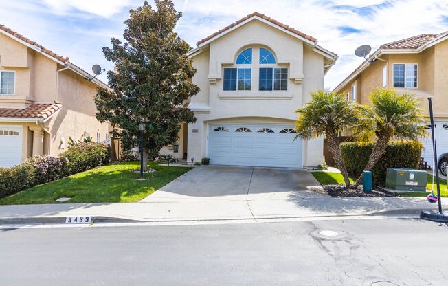 4 Bedroom Home in The Promenade at La Costa!