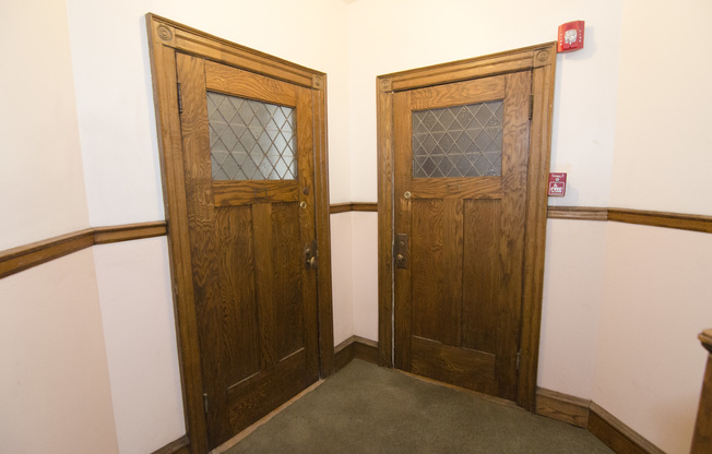 2 beds, 1 bath, 820 sqft, $1,625, Unit 103