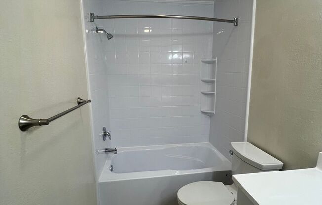 1 bed, 1 bath, 590 sqft, $2,500, Unit 777-220