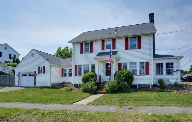 85 ROOSEVELT RD